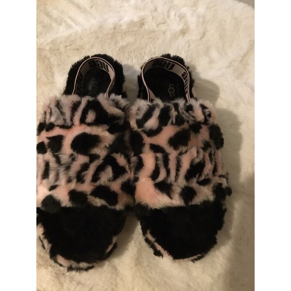 UGG Slippers Pink & Black Animal Faux Fur Women’s Sz 6 Soft